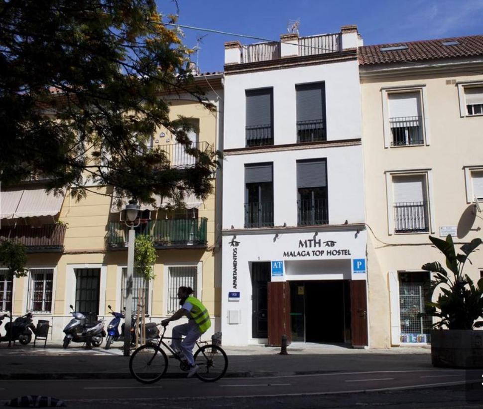 Ab Apartamentos Trinidad Malaga Exterior photo